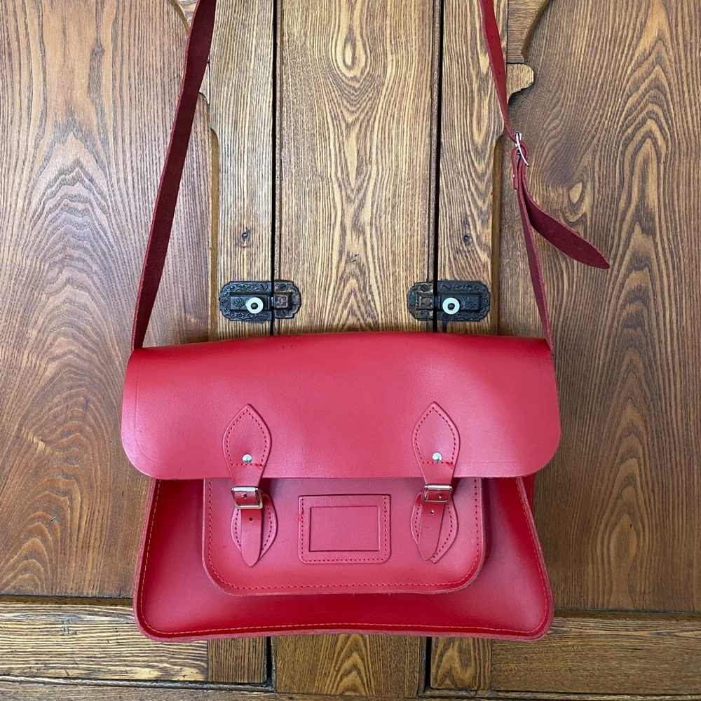 Cambridge Satchel Company 15” red leather crossbody shoulder bag purse